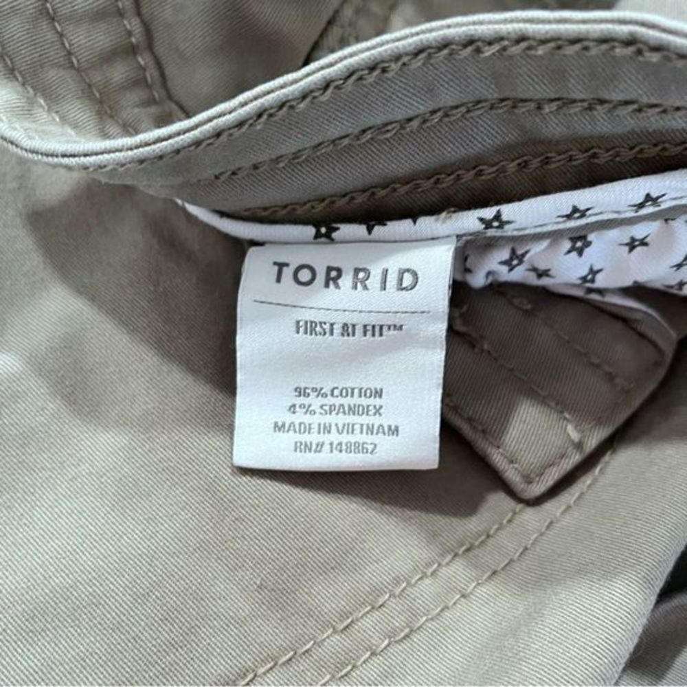 Torrid Olive Green 3.5 Inch Military Stretch Twill‎ Mid-rise Shorts Plus Size 24 - Picture 13 of 13